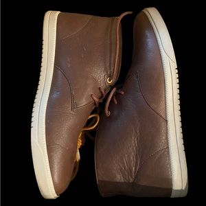 Clae stray horn